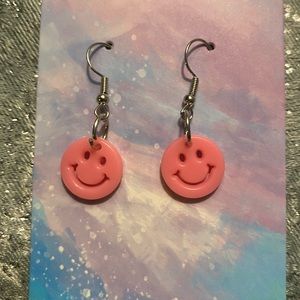 Smiley face earrings kawaii